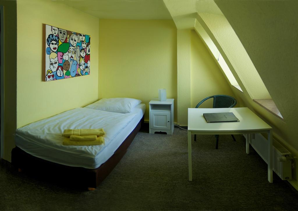 Apartmentpension Am Krongut Potsdam Zimmer foto